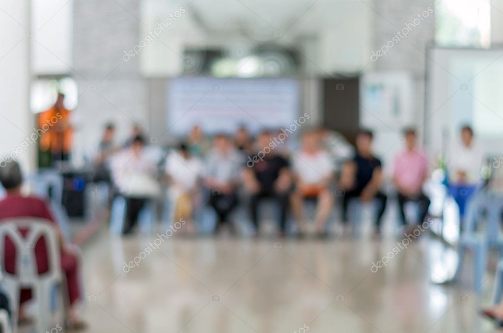 Eigentümergemeinschaft bei einer Besprechung